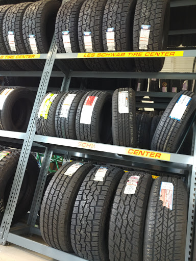 Tire Shop «Les Schwab Tire Center», reviews and photos, 51531 SE 2nd St, Scappoose, OR 97056, USA