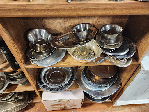 Thrift Store «Jonnycake Center of Westerly», reviews and photos