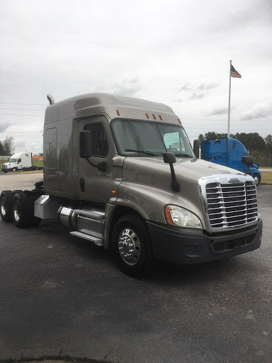 Truck Dealer «Peach State Freightliner Jefferson», reviews and photos, 1755 Dry Pond Rd, Jefferson, GA 30549, USA