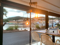 Atmosphère du Restaurant de fruits de mer Chez Pujol à Port-Vendres - n°4