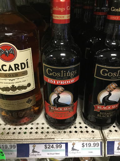 Liquor Store «Bridge Liquors», reviews and photos, 23 JT Connell Hwy, Newport, RI 02840, USA