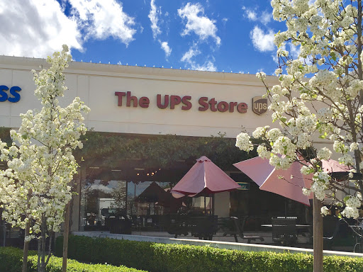 Shipping and Mailing Service «The UPS Store», reviews and photos, 20660 Stevens Creek Blvd, Cupertino, CA 95014, USA