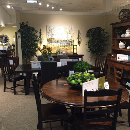 Furniture Store «Havertys Furniture», reviews and photos, 2297 Main St E, Snellville, GA 30078, USA