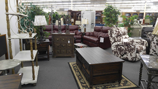 Furniture Store «Southern Hospitality», reviews and photos, 1709 James L Redman Pkwy, Plant City, FL 33563, USA