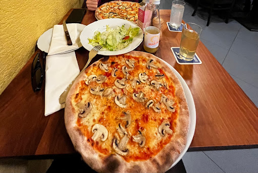 Santa Lucia Pizzeria en Graz