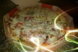 Pizzaria Pegue Pizza image