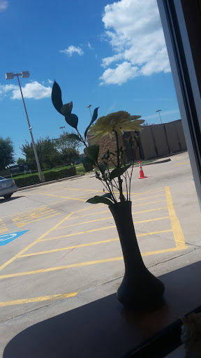 Fast Food Restaurant «Chick-fil-A», reviews and photos, 2429 W Wheatland Rd, Dallas, TX 75237, USA