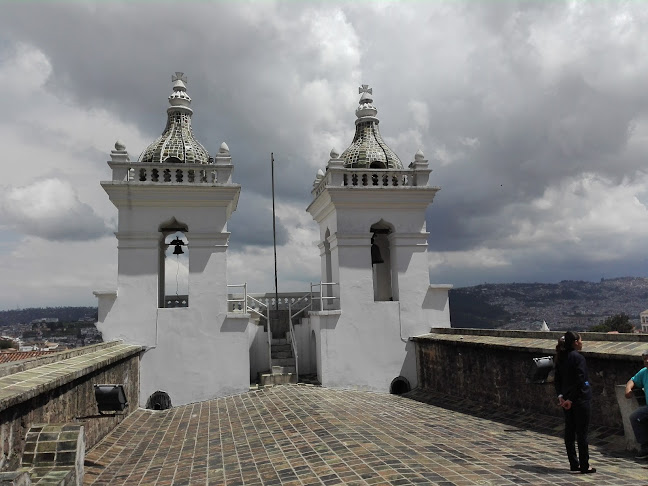 QFPJ+JPH, Quito 170130, Ecuador
