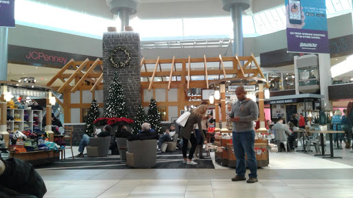 Shopping Mall «Ridgedale Center», reviews and photos, 12401 Wayzata Blvd, Minnetonka, MN 55305, USA