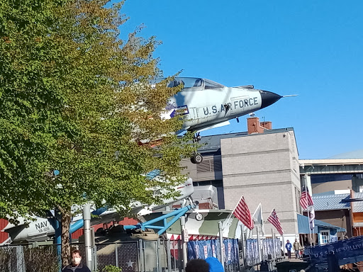 Park «Veterans Park», reviews and photos, 1 Naval Park Cove, Buffalo, NY 14202, USA