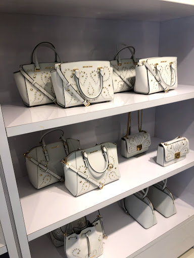 Fashion Accessories Store «Michael Kors», reviews and photos, 20-A Killingworth Turnpike #430, Clinton, CT 06413, USA