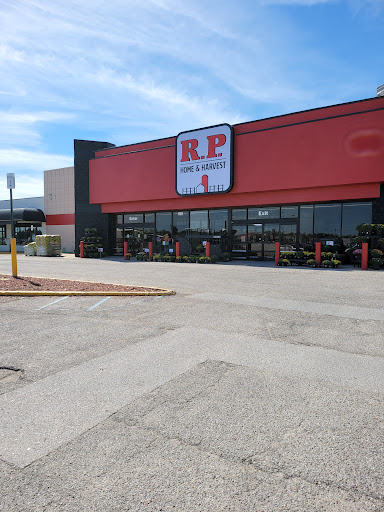 Sporting Goods Store «Big R Store Crawfordsville», reviews and photos, 1601 US-231, Crawfordsville, IN 47933, USA