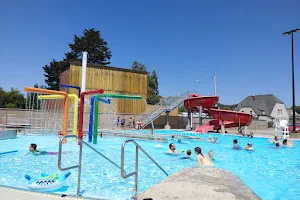 Coquille Swimming Pool image