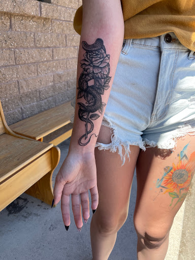 Explore chain link tattoo ideas, creative tattoo ideas in Elko, available at Freedom Tattoo