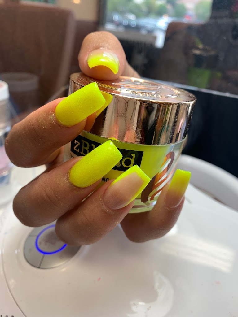 Luxury Nails & Spa 24112