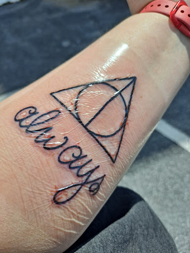 Tattoo Shop «717 Tattoo & Body Piercing Studio 2», reviews and photos, 4901 Jonestown Rd, Harrisburg, PA 17109, USA