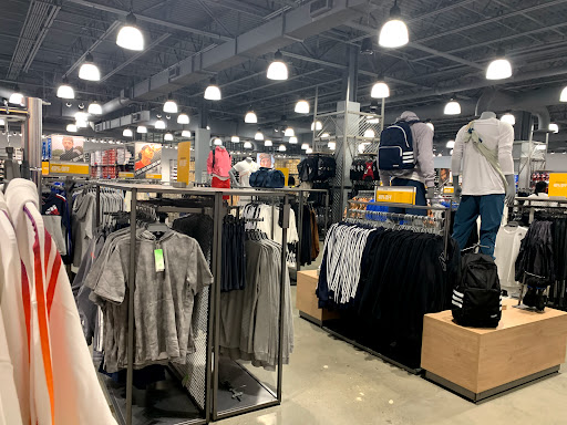 Shoe Store «Reebok Outlet», reviews and photos, 651 Kapkowski Rd #1048, Elizabeth, NJ 07201, USA