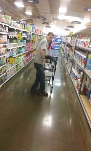 Grocery Store «Fred Meyer», reviews and photos, 14700 SE McLoughlin Blvd, Milwaukie, OR 97267, USA