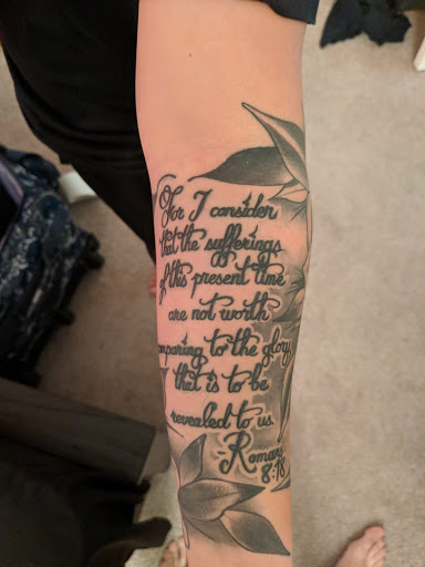 Tattoo Shop «Red 5 Tattoo», reviews and photos, 829 Lynnhaven Pkwy #121, Virginia Beach, VA 23452, USA