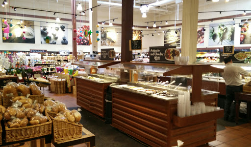 Grocery Store «The Fresh Market», reviews and photos, 890 William Hilton Pkwy, Hilton Head Island, SC 29928, USA