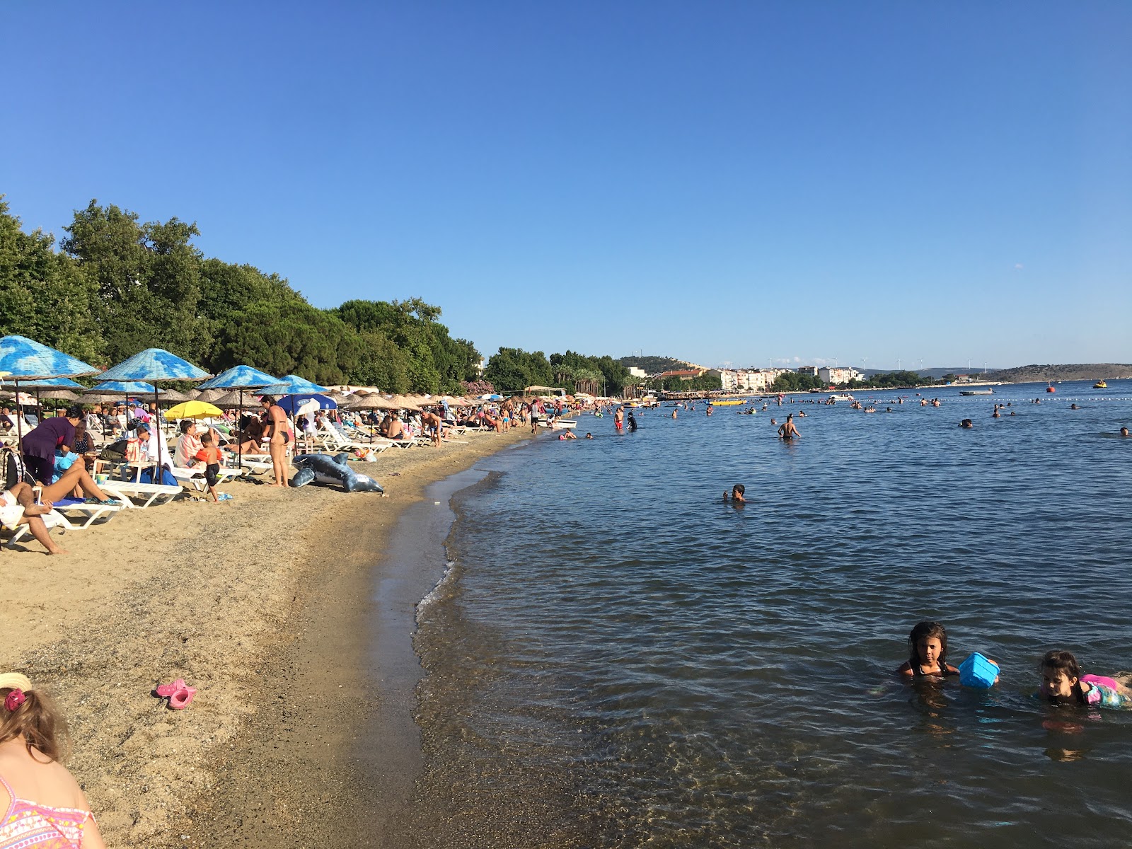 Erdek Plajı'in fotoğrafı parlak kum yüzey ile