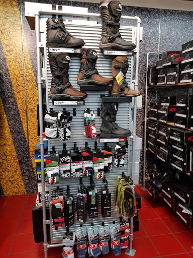 Motorcycle Parts Store «Cycle Gear», reviews and photos, 5032 E Colonial Dr, Orlando, FL 32803, USA