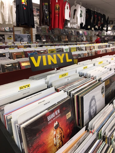 Music Store «Monster Music & Movies», reviews and photos, 946 Orleans Rd # 4, Charleston, SC 29407, USA