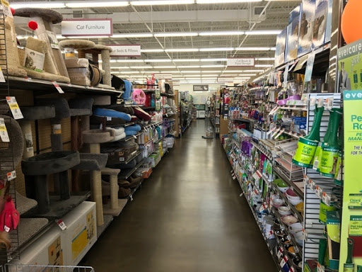 Pet Supply Store «Pet Supplies Plus», reviews and photos, 700 Boston Rd Suite 12b, Billerica, MA 01821, USA