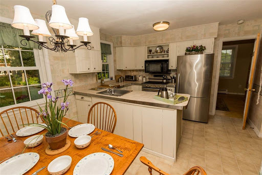 Real Estate Agency «RE/MAX Group One REALTORS», reviews and photos, 306 S Main St, Norwich, VT 05055, USA