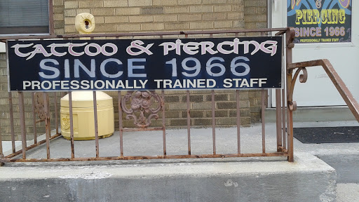 Tattoo Shop «Cincinnati Tattoo Studio», reviews and photos, 4951 Glenway Ave, Cincinnati, OH 45238, USA