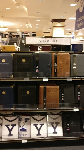 Book Store «Yale University Bookstore», reviews and photos, 77 Broadway, New Haven, CT 06511, USA