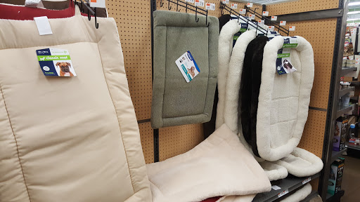 Pet Supply Store «Pet Supplies Plus», reviews and photos, 9500 Dorchester Rd #350, Summerville, SC 29485, USA