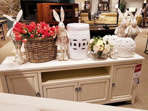 Furniture Store «Art Van Furniture», reviews and photos, 6500 E 14 Mile Rd, Warren, MI 48092, USA