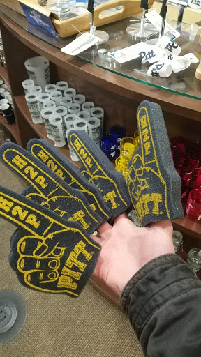 Book Store «The University Store on Fifth», reviews and photos, 4000 Fifth Ave, Pittsburgh, PA 15213, USA