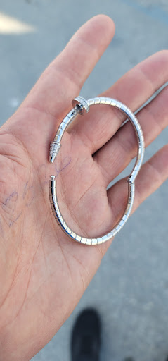 Jewelry Store «Zales - The Diamond Store», reviews and photos, 1665 W 49th St, Hialeah, FL 33012, USA