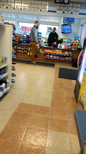 Grocery Store «Hop In Grocery», reviews and photos, 5321 NE 4th St, Renton, WA 98059, USA