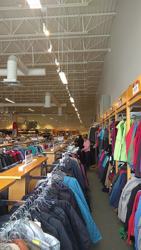 Clothing Store «L.L. Bean Outlet», reviews and photos, 31 Gusabel Ave, Nashua, NH 03063, USA