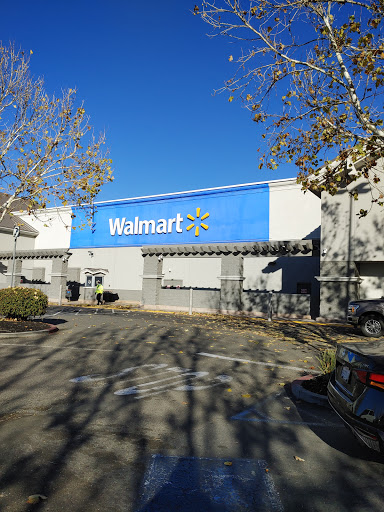 Department Store «Walmart Supercenter», reviews and photos, 235 E Dorset Dr, Dixon, CA 95620, USA
