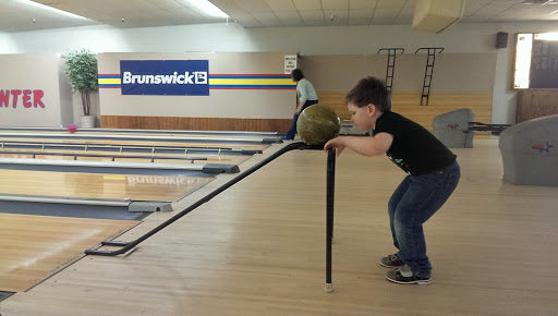 Bowling Alley «Linn Lanes Bowling Center», reviews and photos, 2250 S Main Rd, Lebanon, OR 97355, USA