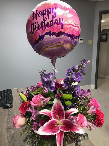 Wholesale Florist «Divine Floral & Gifts», reviews and photos, 1626 W Randol Mill Rd, Arlington, TX 76012, USA