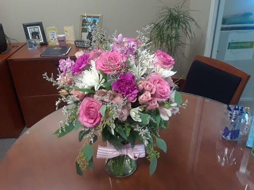 Florist «Stems Florist», reviews and photos, 637 Merchant St, Vacaville, CA 95688, USA