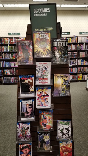 Book Store «Barnes & Noble», reviews and photos, 91 Old Country Rd, Carle Place, NY 11514, USA