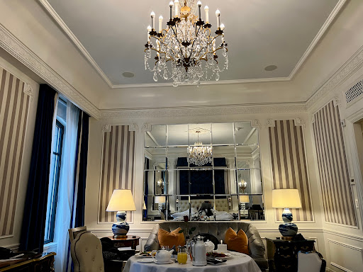 Hotel «The St. Regis New York», reviews and photos