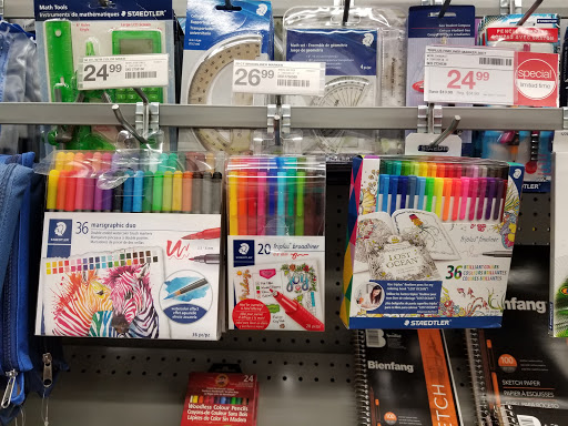 Office Supply Store «Staples», reviews and photos, 4940 O St, Lincoln, NE 68510, USA