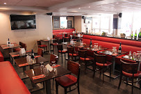 Atmosphère du Restaurant Brasserie de l'Hotel de Ville BHV à Pessac - n°1