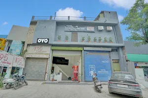 Super OYO Flagship Hotel Orchid image