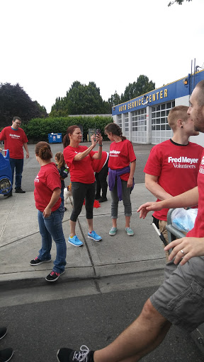 Auto Repair Shop «Good Neighbor Tire & Auto Service», reviews and photos, 207 S 3rd St, Renton, WA 98057, USA