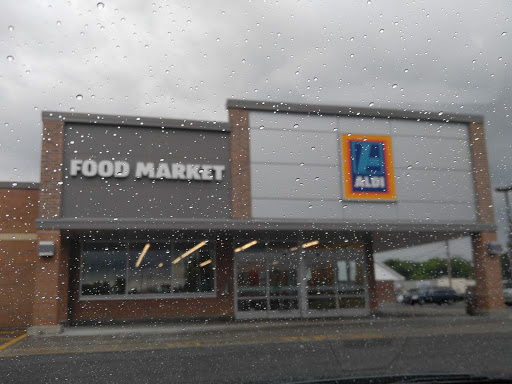 Supermarket «ALDI», reviews and photos, 6111 S Salina St, Syracuse, NY 13205, USA