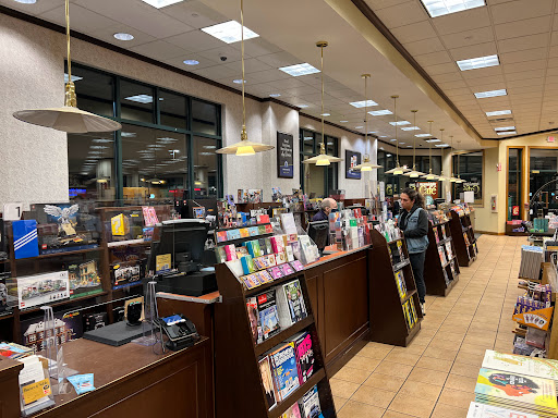 Book Store «Barnes & Noble», reviews and photos, 1180 Raritan Rd, Clark, NJ 07066, USA