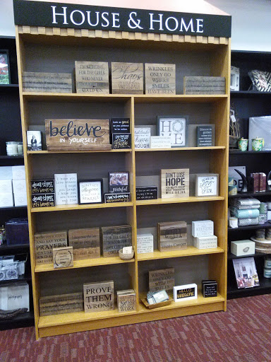 Book Store «Joseph-Beth Booksellers», reviews and photos, 2692 Madison Rd M, Cincinnati, OH 45208, USA